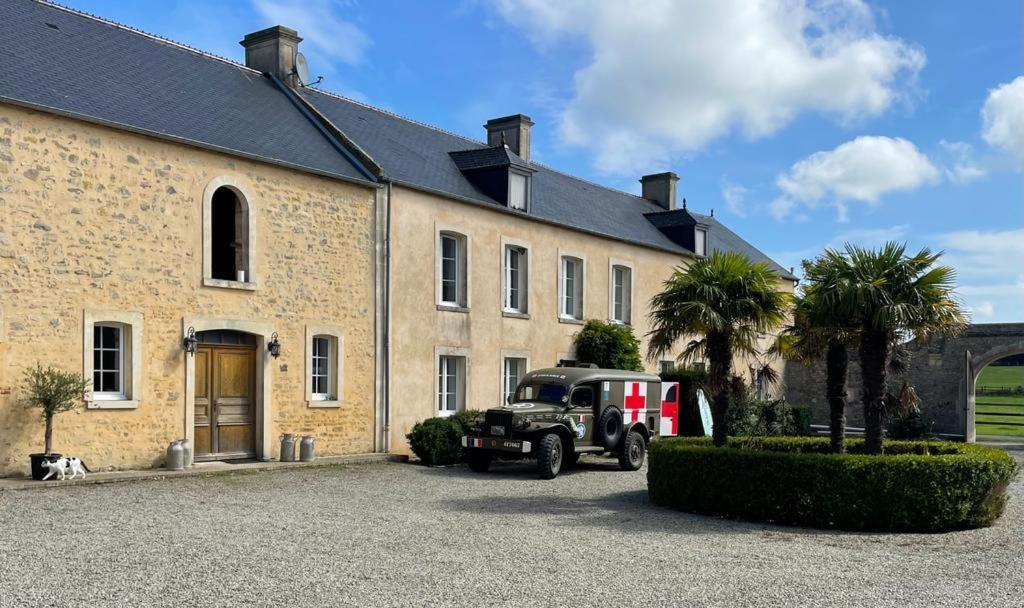 Le Clos Du Bas Courtil Guesthouse B&B Omaha Beach Osmanville Экстерьер фото