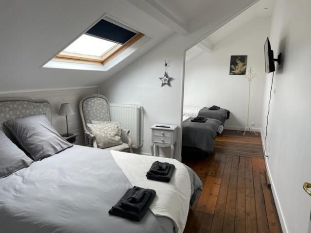 Le Clos Du Bas Courtil Guesthouse B&B Omaha Beach Osmanville Экстерьер фото